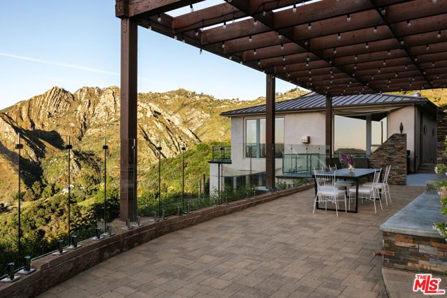 25155 Piuma Road, Malibu, CA 90265