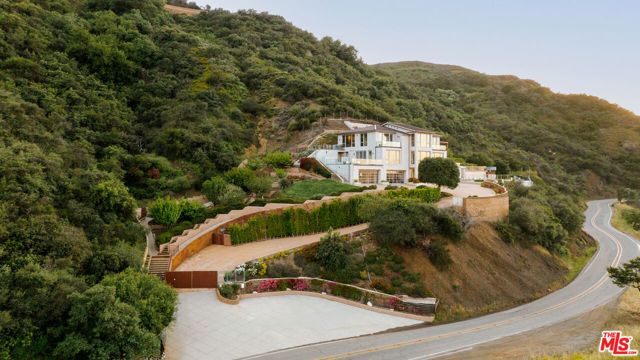 25155 Piuma Road, Malibu, CA 90265