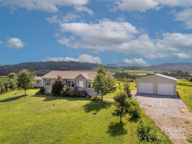 1878 Old Clear Creek Road, Hendersonville, NC 28792