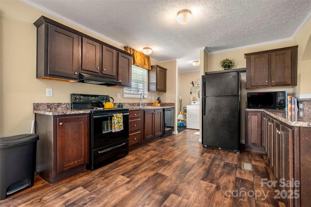 1878 Old Clear Creek Road, Hendersonville, NC 28792