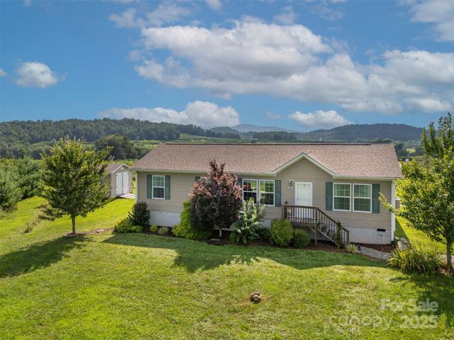 1878 Old Clear Creek Road, Hendersonville, NC 28792