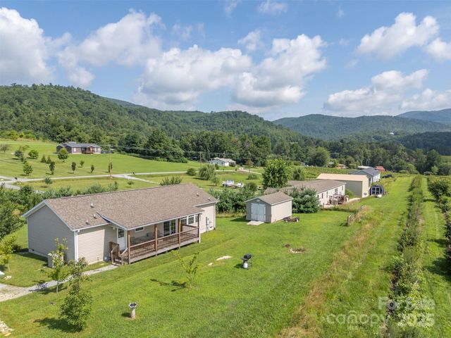1878 Old Clear Creek Road, Hendersonville, NC 28792
