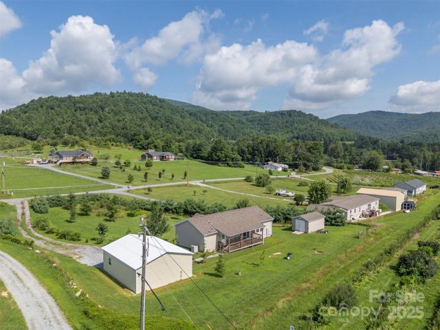 1878 Old Clear Creek Road, Hendersonville, NC 28792