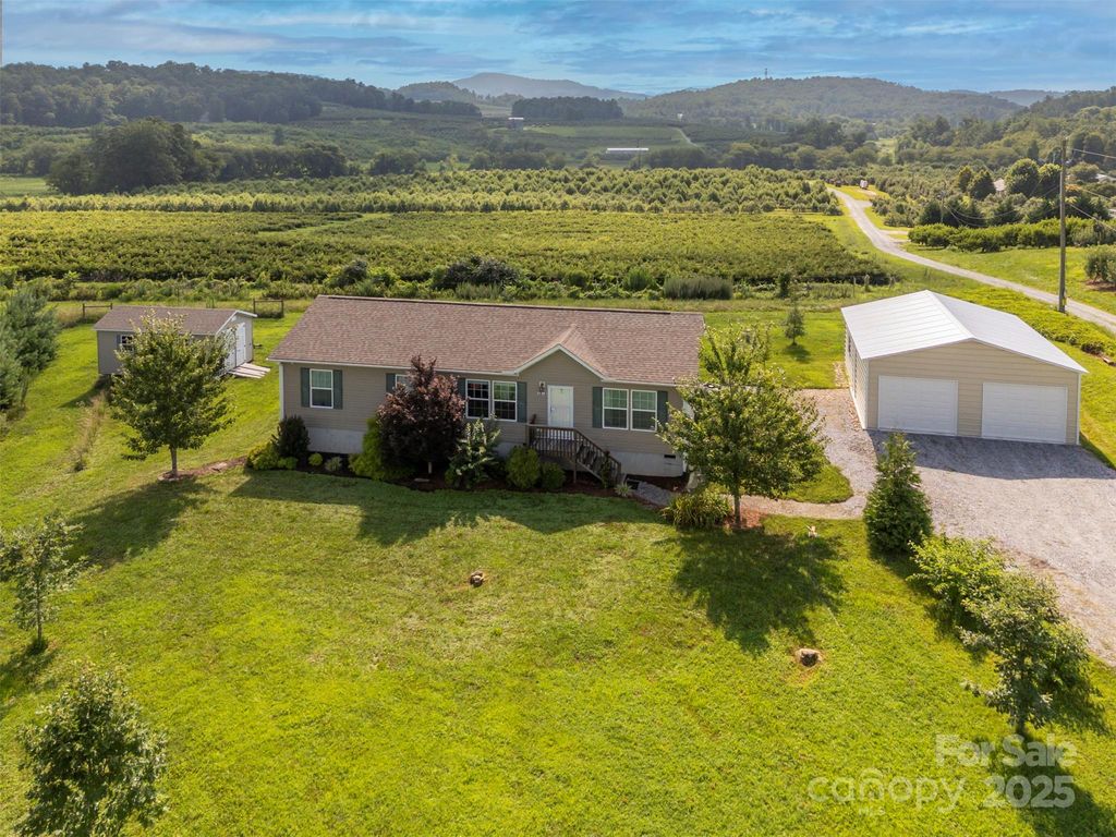 1878 Old Clear Creek Road, Hendersonville, NC 28792