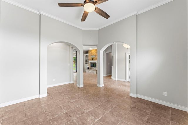 167 April Waters Drive W, Conroe, TX 77356