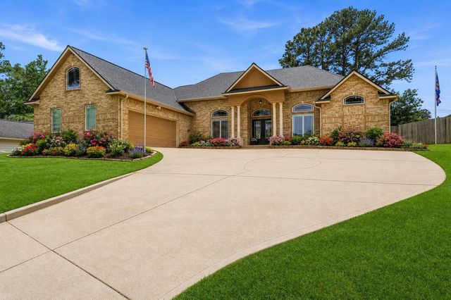 167 April Waters Drive W, Conroe, TX 77356