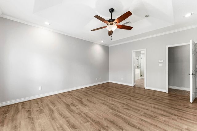 167 April Waters Drive W, Conroe, TX 77356