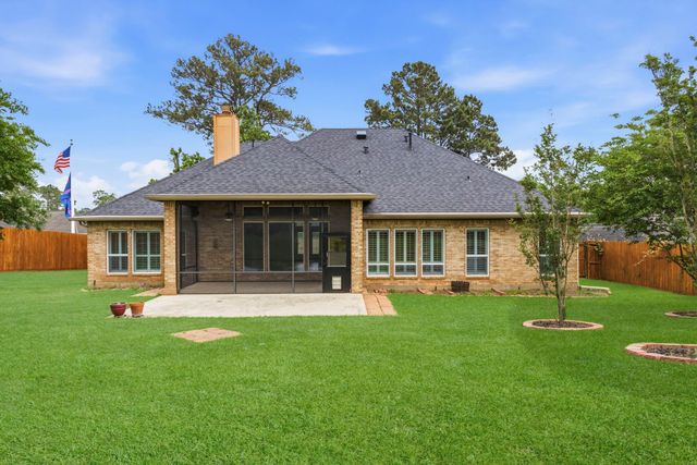 167 April Waters Drive W, Conroe, TX 77356