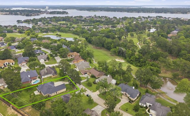 167 April Waters Drive W, Conroe, TX 77356