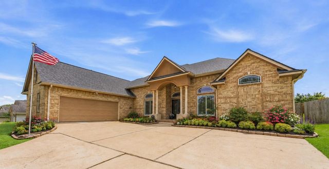167 April Waters Drive W, Conroe, TX 77356