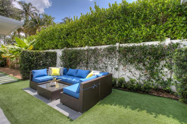 322 NW 16th Street, Delray Beach, FL 33444