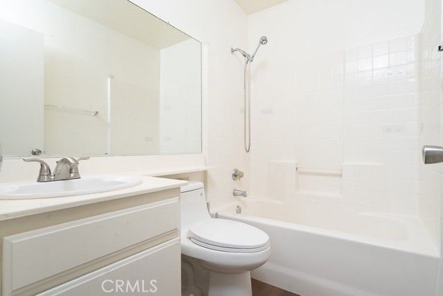 11477 Palisades Ct, Adelanto, CA 92301