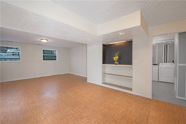 8476 Coventry Drive, Mccandless, PA 15101