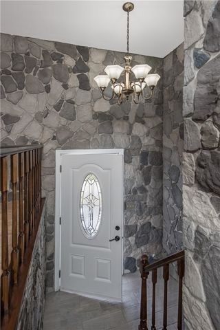 8476 Coventry Drive, Mccandless, PA 15101