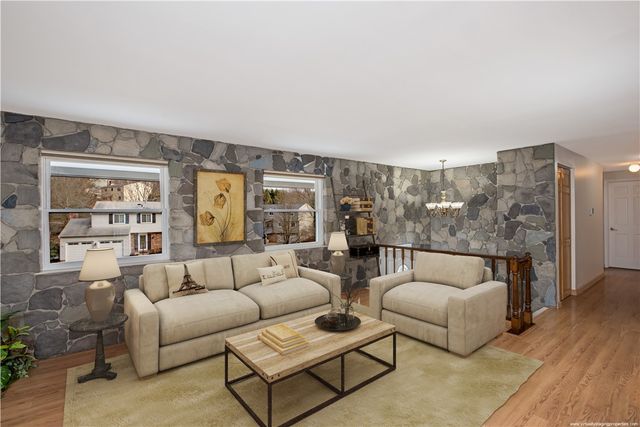 8476 Coventry Drive, Mccandless, PA 15101