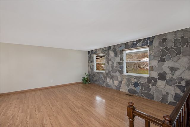 8476 Coventry Drive, Mccandless, PA 15101