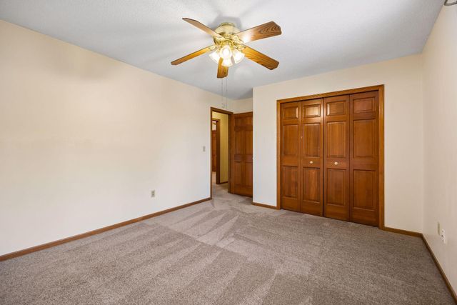 3925 Urbandale Lane N, Plymouth, MN 55446