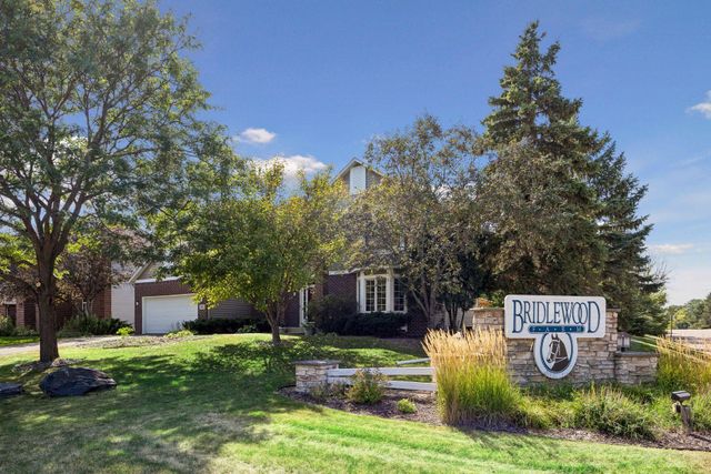3925 Urbandale Lane N, Plymouth, MN 55446