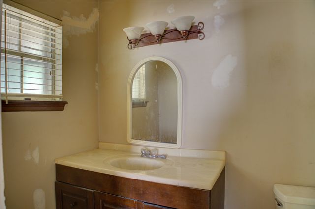 5039 S 26th West Avenue, Tulsa, OK 74107