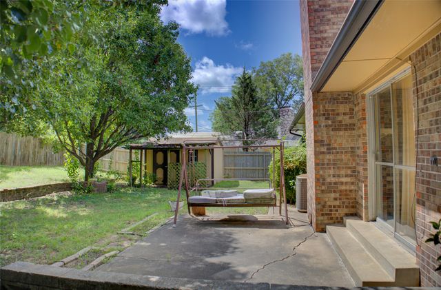 5039 S 26th West Avenue, Tulsa, OK 74107