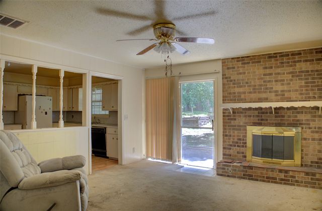 5039 S 26th West Avenue, Tulsa, OK 74107