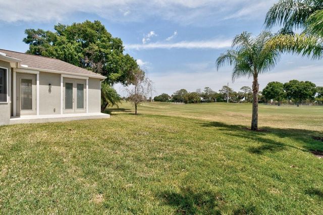 1280 S Village Square, Vero Beach, FL 32966