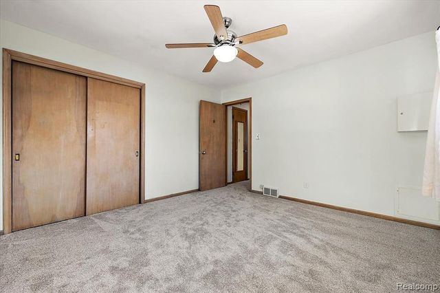 25651 S River Road, Harrison Twp, MI 48045
