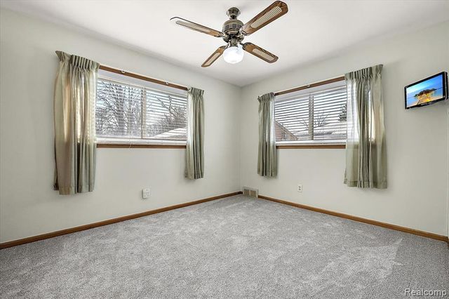 25651 S River Road, Harrison Twp, MI 48045
