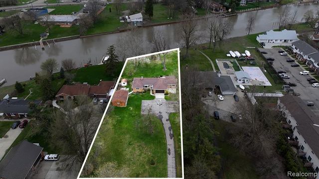 25651 S River Road, Harrison Twp, MI 48045