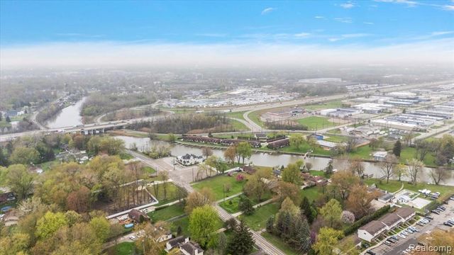 25651 S River Road, Harrison Twp, MI 48045