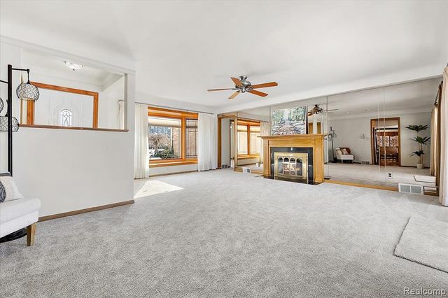 25651 S River Road, Harrison Twp, MI 48045