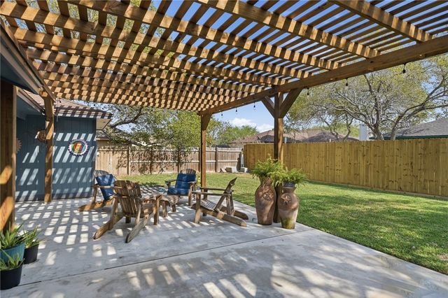 2169 Timberleaf Circ, Ingleside, TX 78362