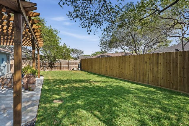 2169 Timberleaf Circ, Ingleside, TX 78362