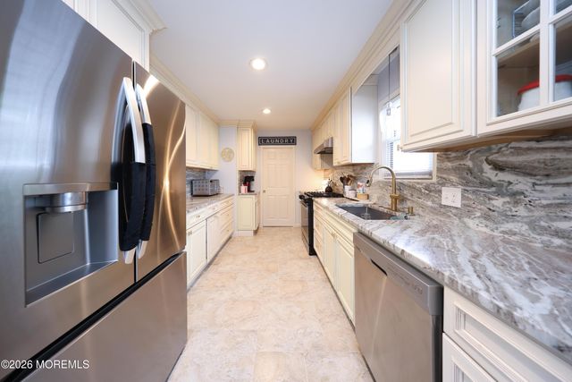 1219 Brandywine Drive, Toms River, NJ 08753