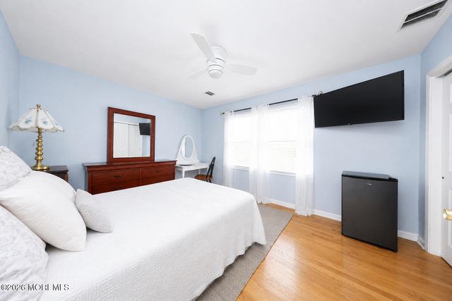 1219 Brandywine Drive, Toms River, NJ 08753