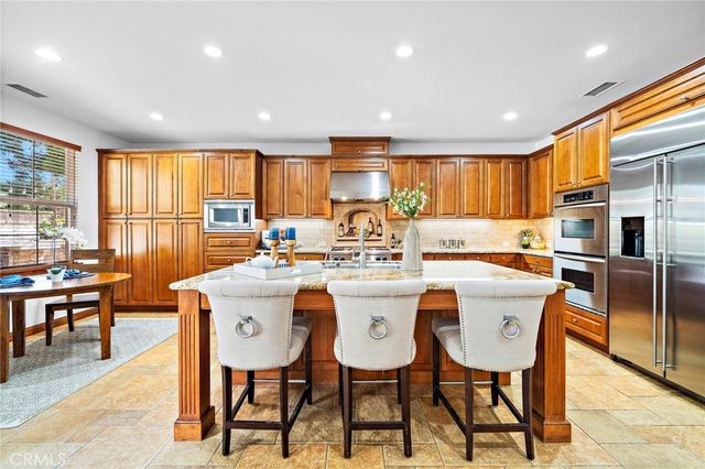 28 Drackert Lane, Ladera Ranch, CA 92694