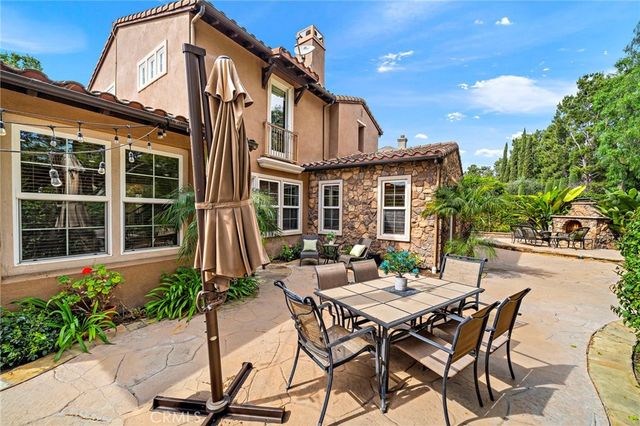 28 Drackert Lane, Ladera Ranch, CA 92694