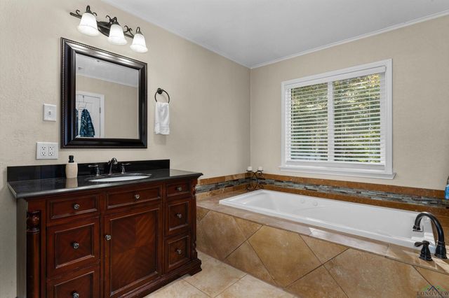 13519 FM 729, Jefferson, TX 75657