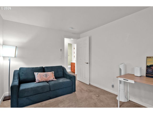 126 TREEHILL Loop, Eugene, OR 97405