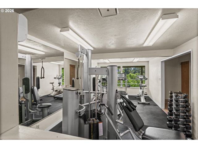 126 TREEHILL Loop, Eugene, OR 97405