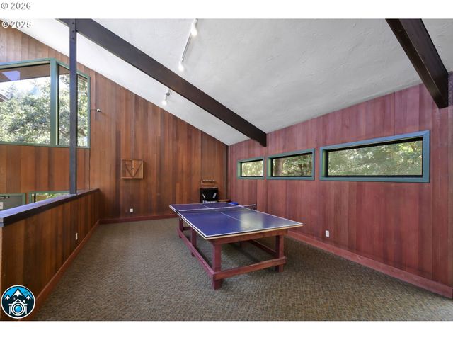 126 TREEHILL Loop, Eugene, OR 97405