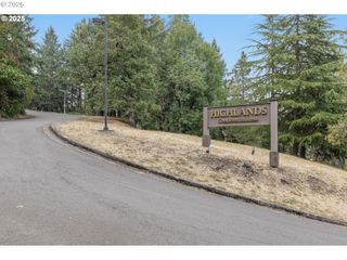 126 TREEHILL Loop, Eugene, OR 97405
