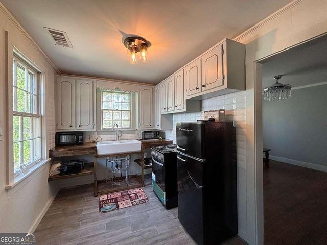 13162 Augusta Highway, Sparta, GA 31087