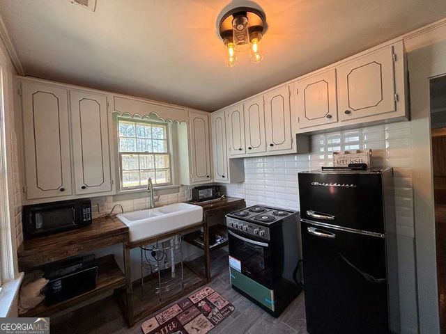 13162 Augusta Highway, Sparta, GA 31087