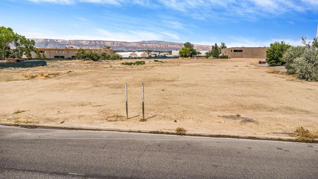 625 Hollingsworth Street, Grand Junction, CO 81505