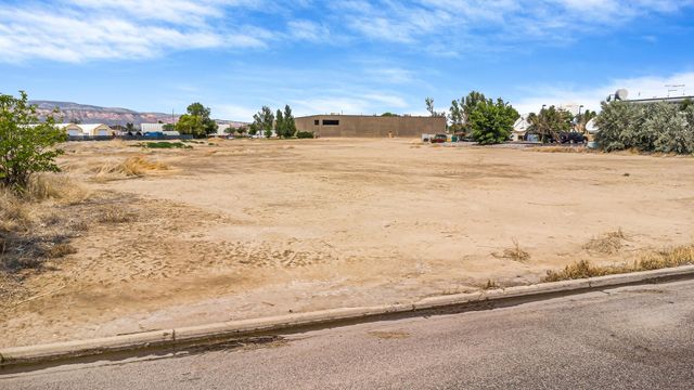 625 Hollingsworth Street, Grand Junction, CO 81505