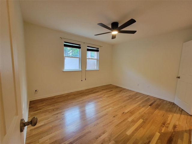 2011 Meadowridge DR A, Austin, TX 78704