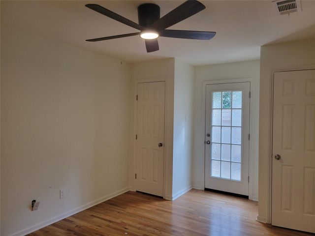 2011 Meadowridge DR A, Austin, TX 78704