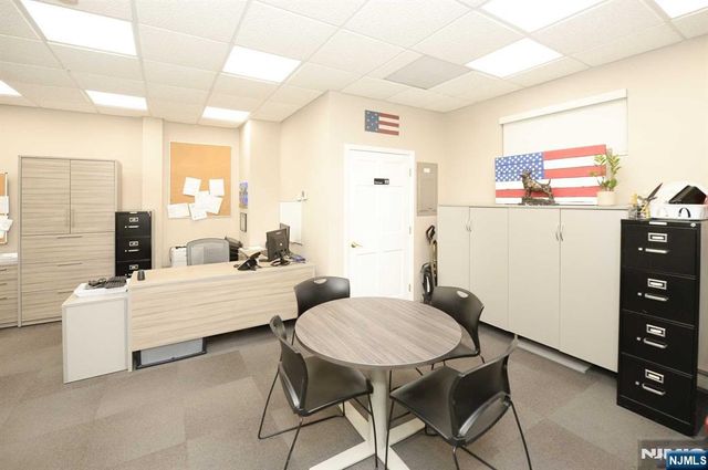 20-00 Fair Lawn Avenue, Fair Lawn, NJ 07410