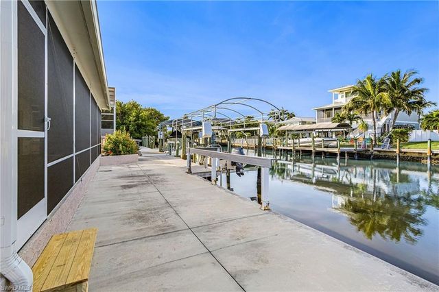 2355 Banana ST, St. James City, FL 33956